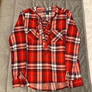 Long sleeve with lace up front closure